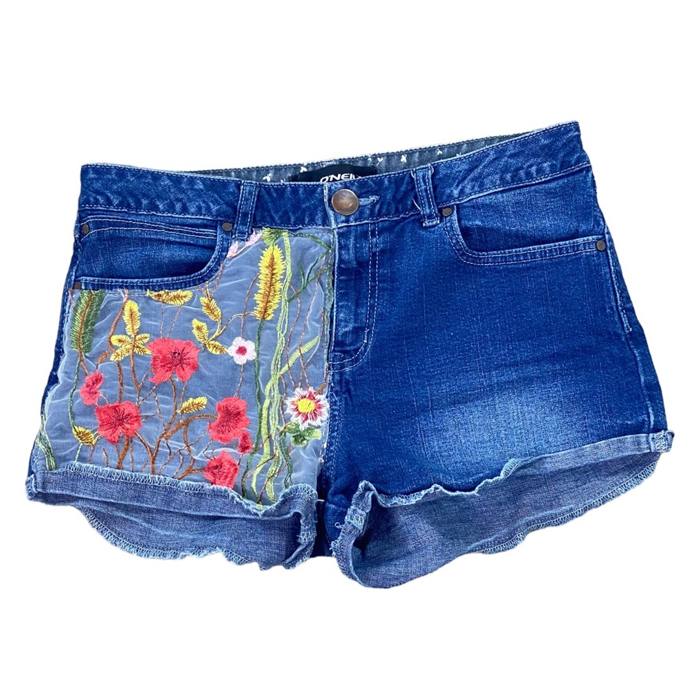 Oneill denim and floral jean shorts size 7